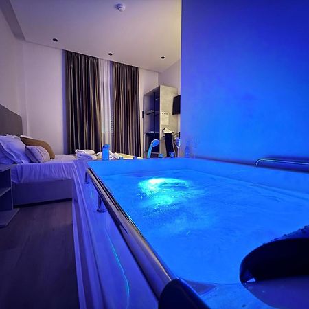 Labienbi' Hotel Козенца Екстериор снимка