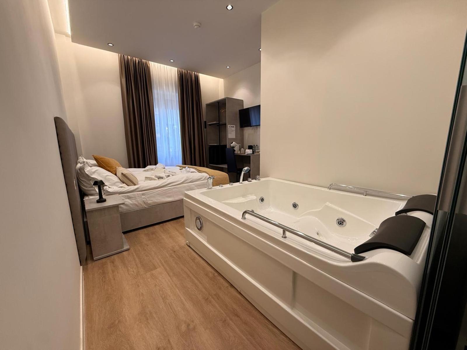 Labienbi' Hotel Козенца Екстериор снимка