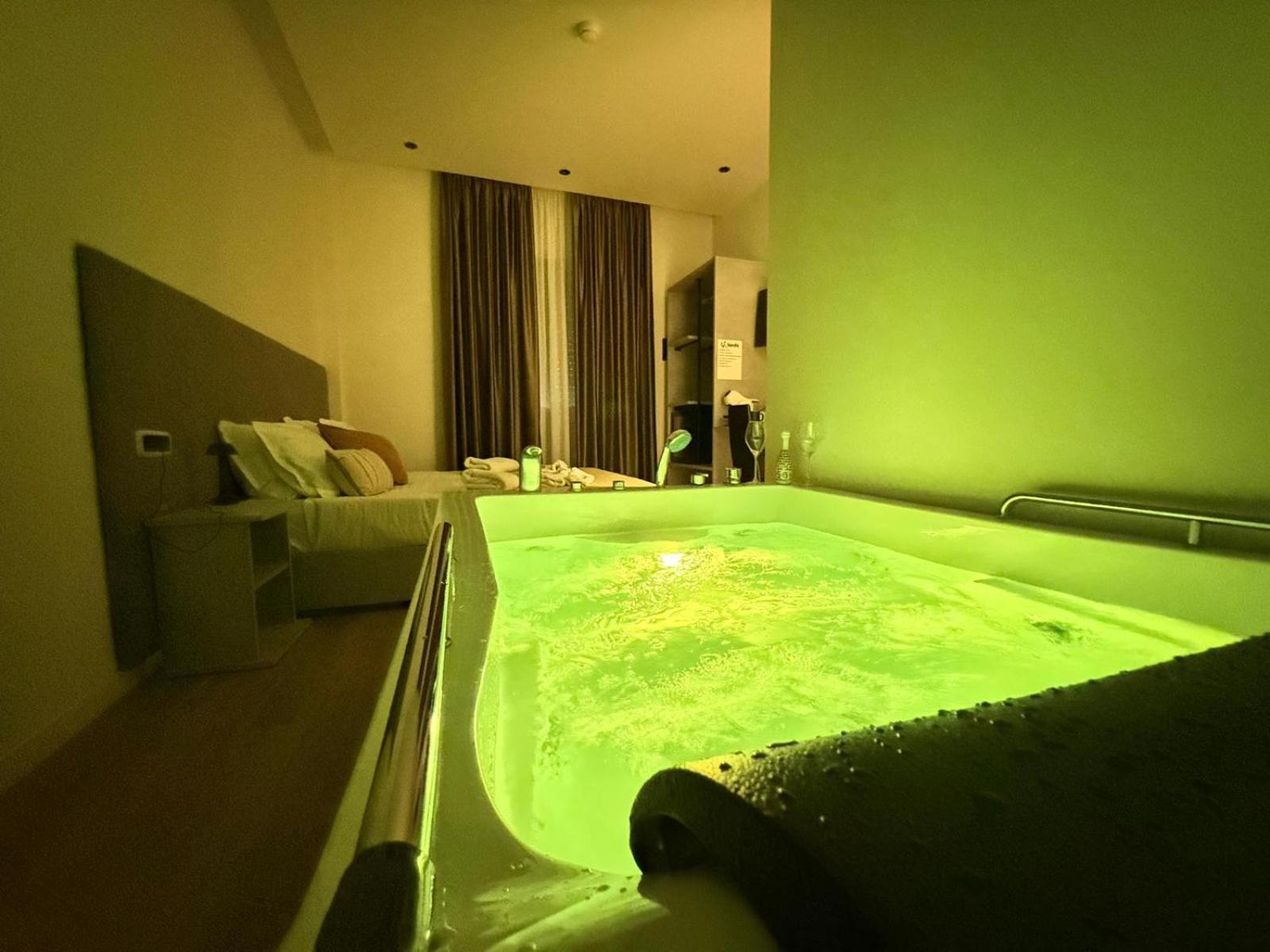 Labienbi' Hotel Козенца Екстериор снимка