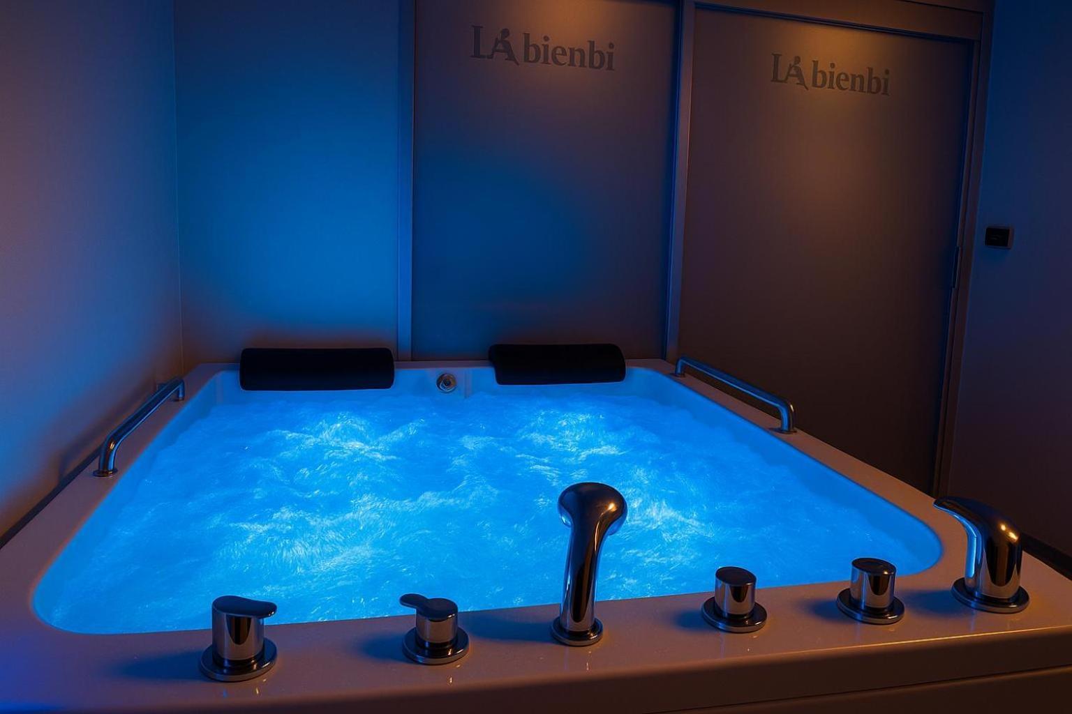 Labienbi' Hotel Козенца Екстериор снимка